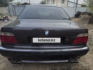 BMW 728