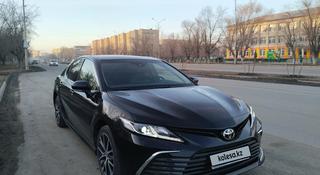 Toyota Camry 2023 года за 18 500 000 тг. в Астана