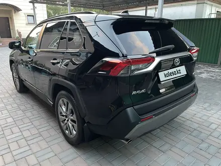 Toyota RAV4 2022 года за 16 200 000 тг. в Алматы – фото 9