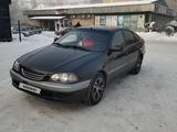 Toyota Avensis 1999 года за 2 900 000 тг. в Усть-Каменогорск – фото 2