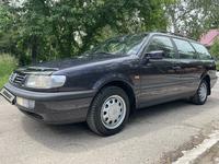 Volkswagen Passat 1996 годаүшін3 500 000 тг. в Караганда