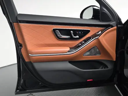 Mercedes-Benz S 580 4MATIC 2023 года за 55 000 000 тг. в Алматы – фото 13