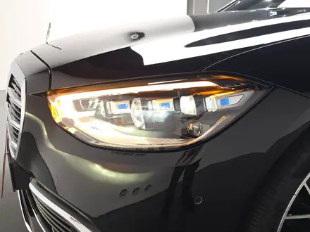 Mercedes-Benz S 580 4MATIC 2023 года за 55 000 000 тг. в Алматы – фото 5