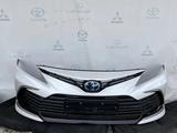 Бампер передний в сборе Toyota Camry 75 ORIGINAL за 10 000 тг. в Алматы