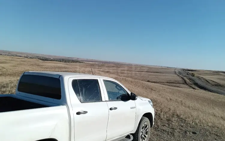 Toyota Hilux 2019 года за 14 500 000 тг. в Актобе