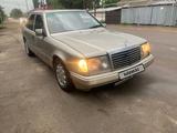 Mercedes-Benz E 230 1991 года за 1 200 000 тг. в Алматы – фото 4