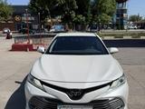 Toyota Camry 2020 года за 14 800 000 тг. в Шымкент