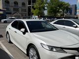 Toyota Camry 2020 года за 14 800 000 тг. в Шымкент – фото 5