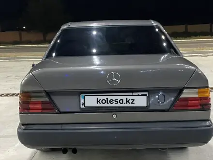 Mercedes-Benz E 230 1987 года за 1 200 000 тг. в Туркестан – фото 6