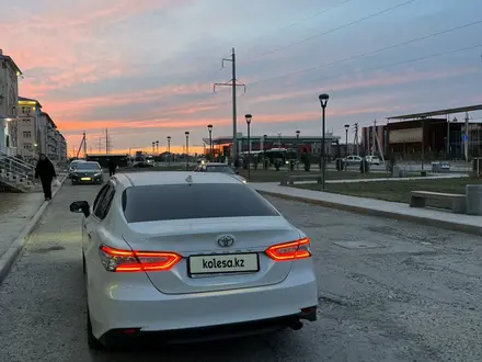 Toyota Camry 2019 года за 15 500 000 тг. в Туркестан – фото 6