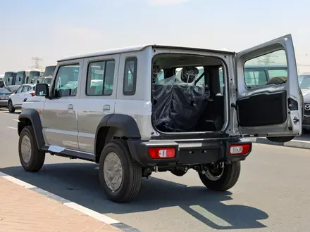 Suzuki Jimny 2025 года за 13 900 000 тг. в Семей – фото 27