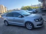 Volkswagen Polo 2015 года за 4 200 000 тг. в Актау – фото 2