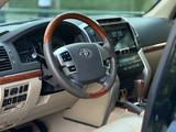 Toyota Land Cruiser Luxe 2013 годаүшін19 500 000 тг. в Алматы – фото 2