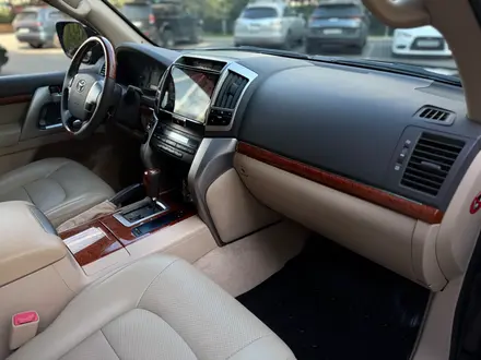Toyota Land Cruiser Luxe 2013 года за 19 500 000 тг. в Алматы – фото 35