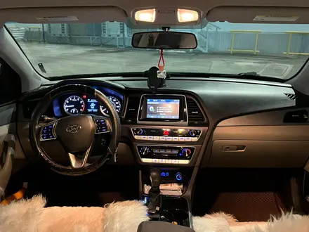Hyundai Sonata 2018 года за 8 500 000 тг. в Алматы – фото 10