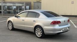 Volkswagen Passat 2011 годаfor5 500 000 тг. в Алматы – фото 5