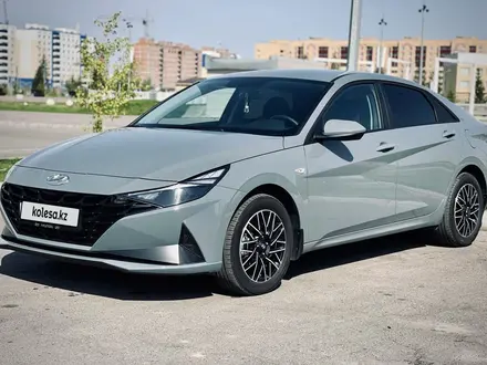 Hyundai Elantra 2022 года за 8 500 000 тг. в Семей – фото 3