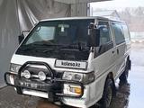 Mitsubishi Delica 1988 годаfor1 100 000 тг. в Алматы – фото 3