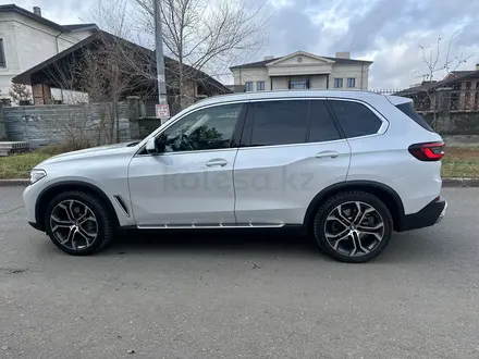 BMW X5 2022 года за 40 000 000 тг. в Астана – фото 3