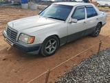 Mercedes-Benz E 200 1993 года за 1 000 000 тг. в Астана