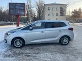 Kia Carens 2018 годаfor9 100 000 тг. в Караганда – фото 3