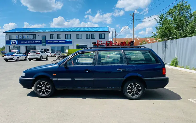 Volkswagen Passat 1994 годаүшін1 900 000 тг. в Уральск