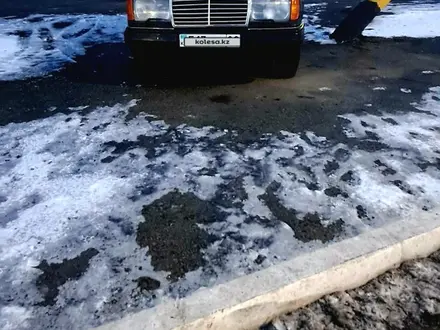 Mercedes-Benz E 200 1988 года за 1 000 000 тг. в Тараз – фото 2