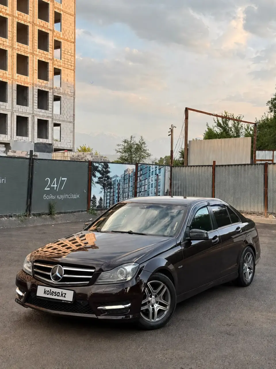Mercedes-Benz C-Class, 2011