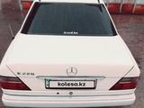 Mercedes-Benz E 220 1994 года за 2 300 000 тг. в Шымкент – фото 4