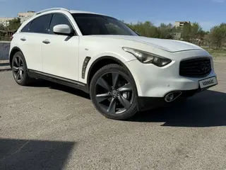 Infiniti FX50