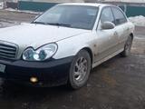 Hyundai Sonata 2003 года за 2 500 000 тг. в Актобе – фото 2