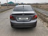 Hyundai Solaris 2012 года за 3 800 000 тг. в Атырау – фото 2