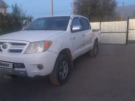 Toyota Hilux 2006 года за 4 500 000 тг. в Актобе