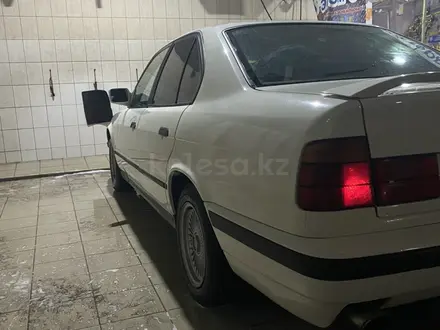 BMW 520 1991 года за 1 200 000 тг. в Караганда – фото 4