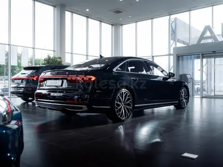 Audi A8 2026 года за 82 770 000 тг. в Алматы – фото 4