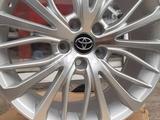 Диск на Camry 70 за 80 000 тг. в Тараз