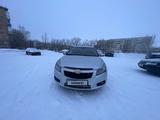 Chevrolet Cruze 2011 года за 4 500 000 тг. в Караганда – фото 2