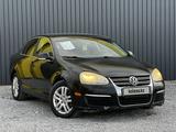 Volkswagen Jetta 2006 года за 3 690 000 тг. в Актобе – фото 3