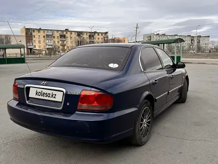 Hyundai Sonata 2003 года за 2 300 000 тг. в Сатпаев – фото 4