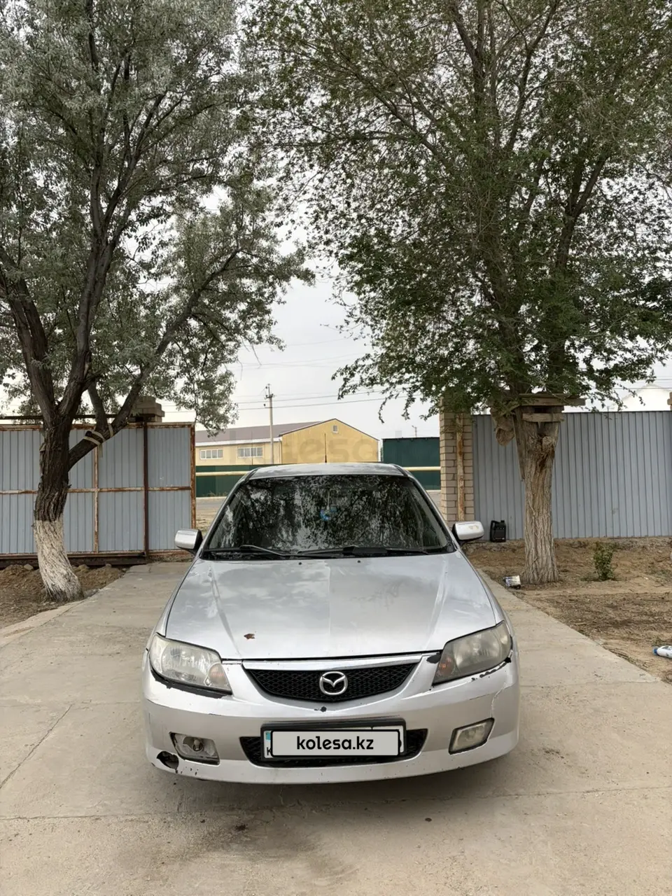 Mazda 323, 2003