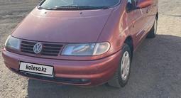 Volkswagen Sharan 1997 года за 2 300 000 тг. в Караганда