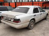 Mercedes-Benz E 200 1992 года за 1 000 000 тг. в Тараз – фото 2