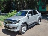Toyota Fortuner 2014 года за 14 800 000 тг. в Караганда – фото 2