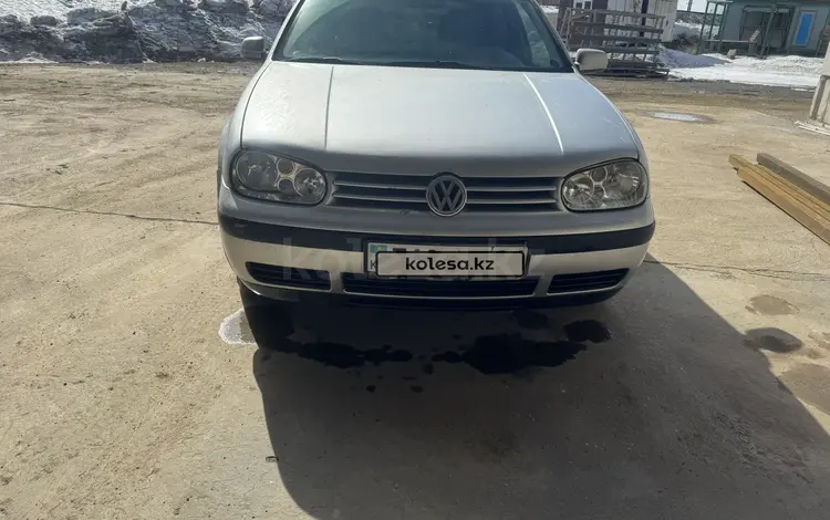 Volkswagen Golf 2002 годаүшін2 600 000 тг. в Астана