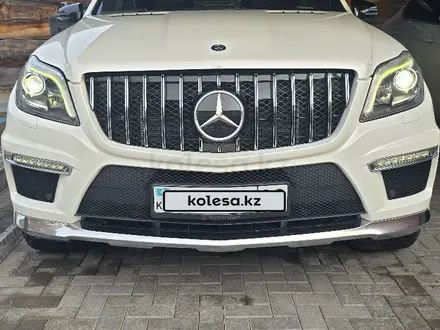 Mercedes-Benz GL 500 2013 года за 22 000 000 тг. в Алматы – фото 3