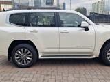 Toyota Land Cruiser 2023 годаfor54 300 455 тг. в Алматы – фото 4