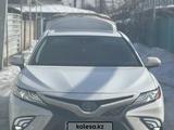 Toyota Camry 2020 года за 12 500 000 тг. в Семей