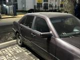 Mercedes-Benz C 200 1993 года за 1 300 000 тг. в Алматы – фото 2