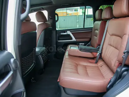 Toyota Land Cruiser 2020 года за 39 490 000 тг. в Алматы – фото 11