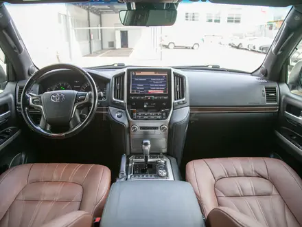 Toyota Land Cruiser 2020 года за 39 490 000 тг. в Алматы – фото 12